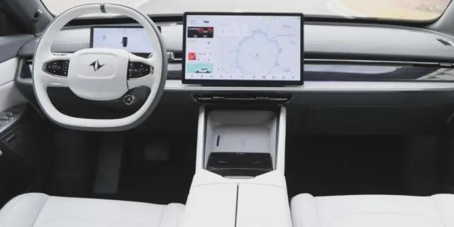上汽财务车贷客服服务咨询电话(图1)