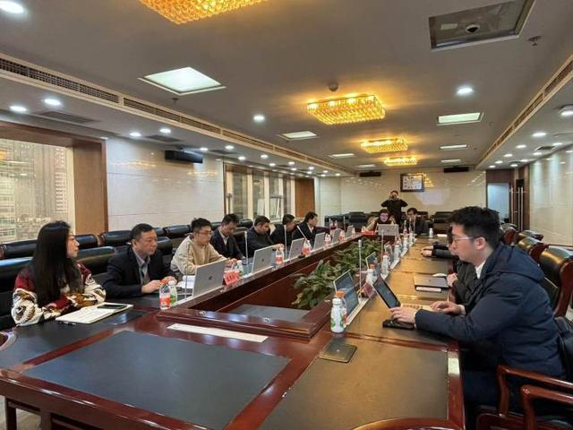 上游直击股东会｜重庆百货通过聘请2024年度审计机构议案(图2)