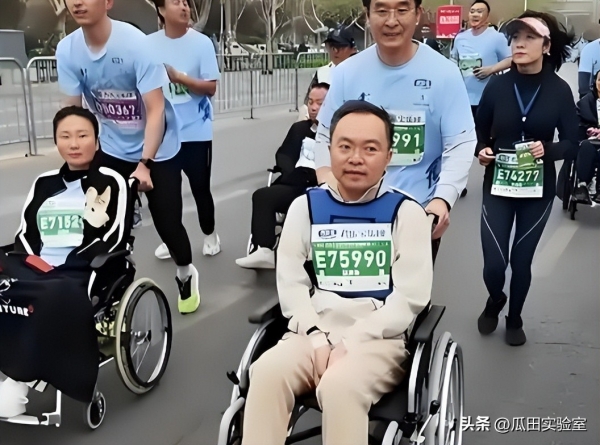 蔡磊病情再次恶化！近乎全瘫妻子也终于坦白带货远不止为了蔡磊(图18)