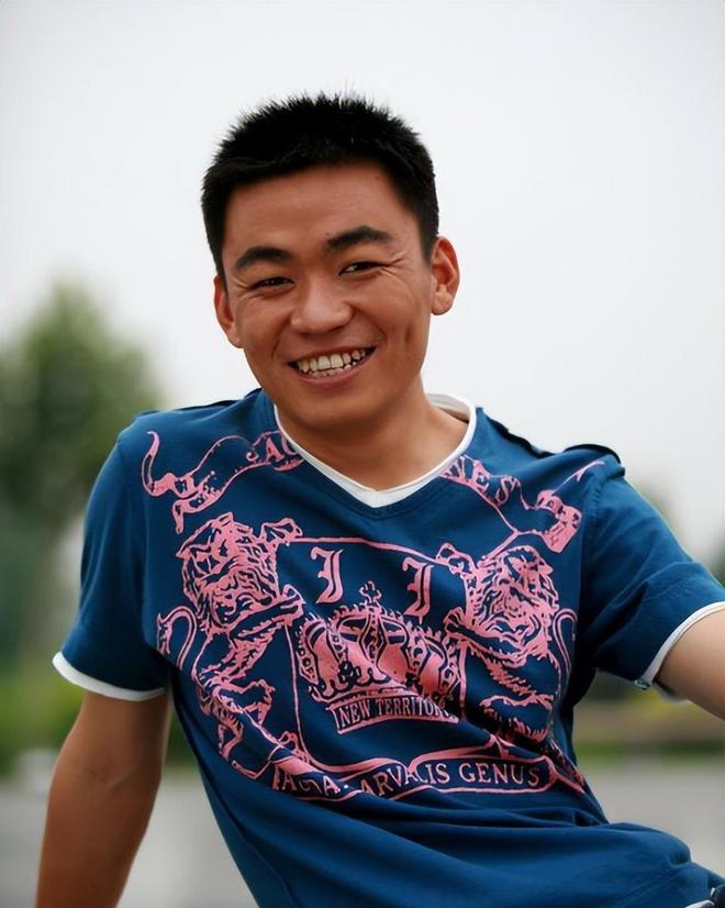 自食恶果！九年后宋喆在县城搬蔬菜箱前妻早已走上康庄大道(图5)