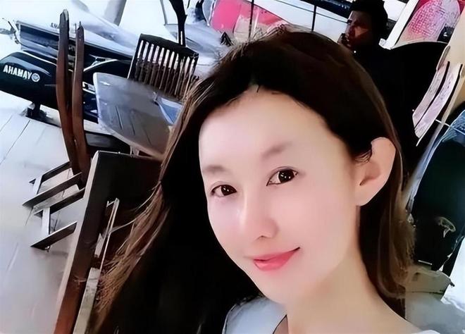 自食恶果！九年后宋喆在县城搬蔬菜箱前妻早已走上康庄大道(图21)