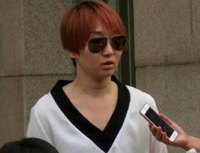 自食恶果！九年后宋喆在县城搬蔬菜箱前妻早已走上康庄大道(图24)